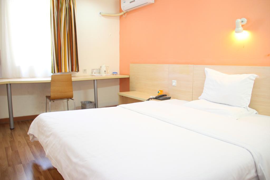 7Days Inn Premium Guangzhou Tianhe West Tiyu Road Subway Station المظهر الخارجي الصورة