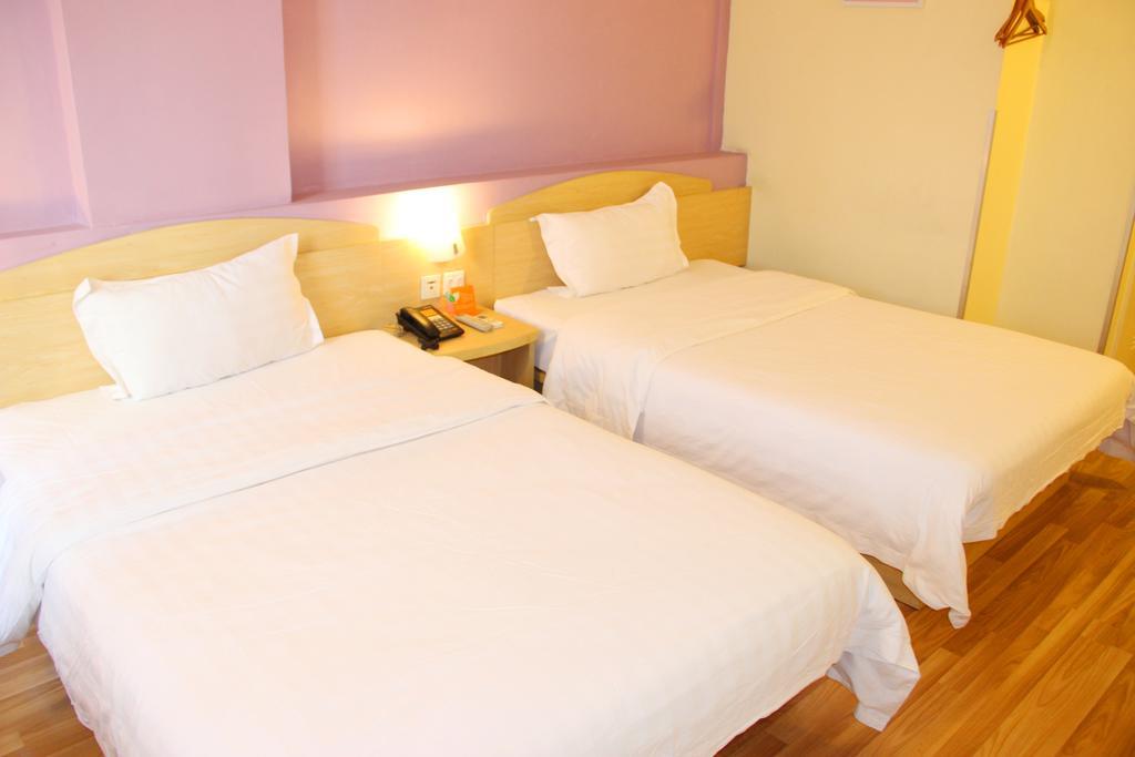 7Days Inn Premium Guangzhou Tianhe West Tiyu Road Subway Station المظهر الخارجي الصورة