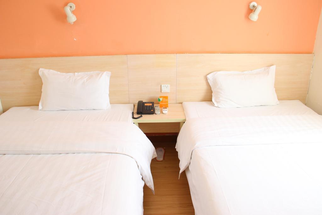7Days Inn Premium Guangzhou Tianhe West Tiyu Road Subway Station المظهر الخارجي الصورة
