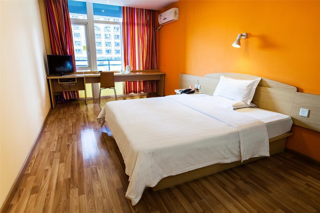 7Days Inn Premium Guangzhou Tianhe West Tiyu Road Subway Station الغرفة الصورة