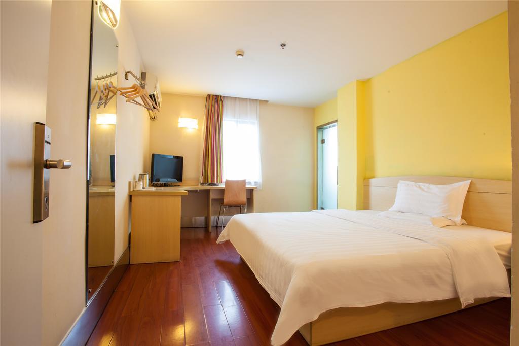 7Days Inn Premium Guangzhou Tianhe West Tiyu Road Subway Station الغرفة الصورة