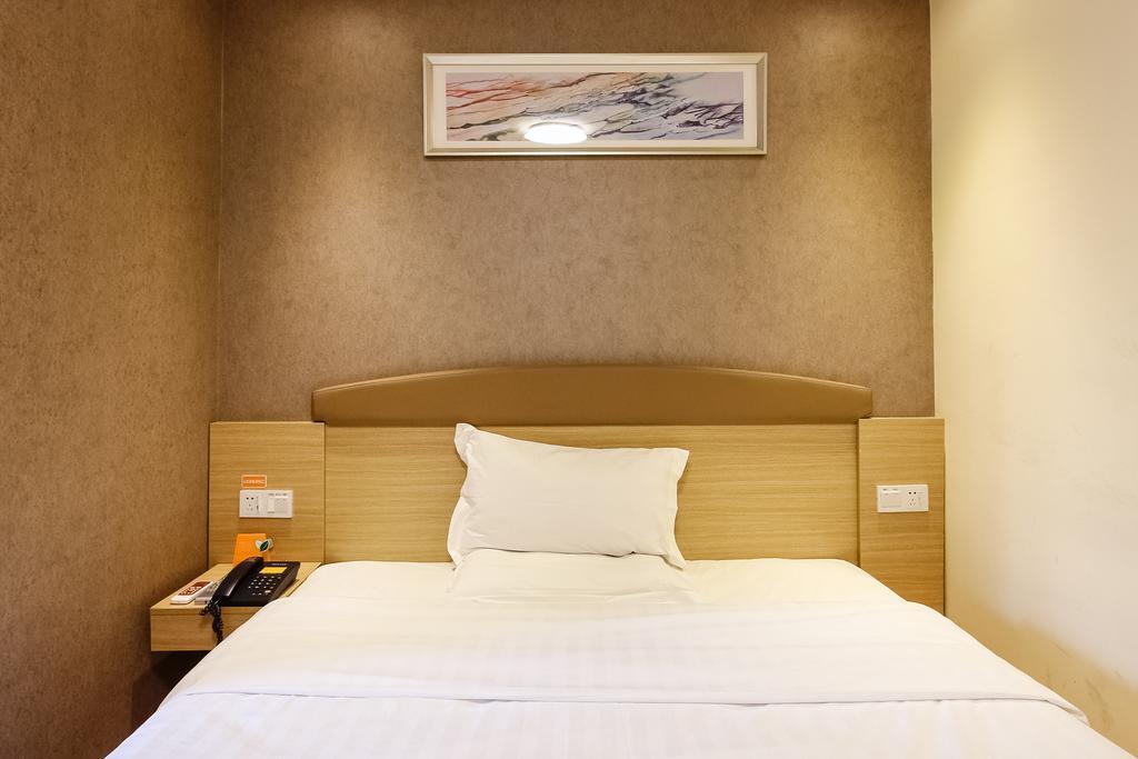 7Days Inn Premium Guangzhou Tianhe West Tiyu Road Subway Station المظهر الخارجي الصورة