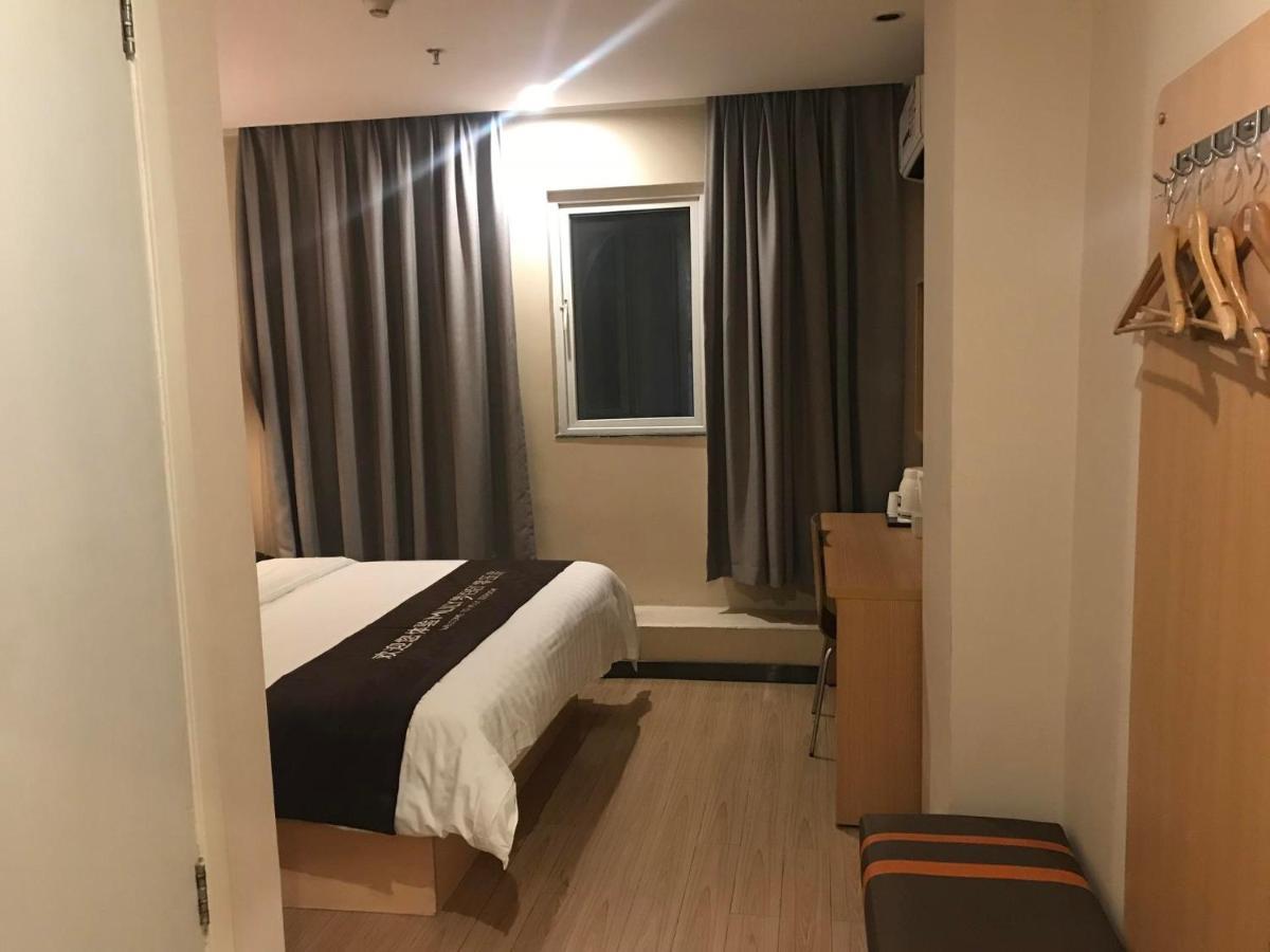 7Days Inn Premium Guangzhou Tianhe West Tiyu Road Subway Station المظهر الخارجي الصورة